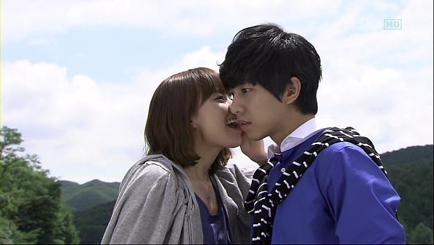 李昇基、韓孝周2009年合作《燦爛的遺產》