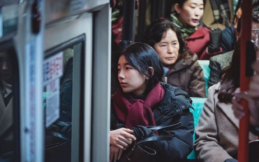 秀智於《安娜》中飾演主人公「裕美」