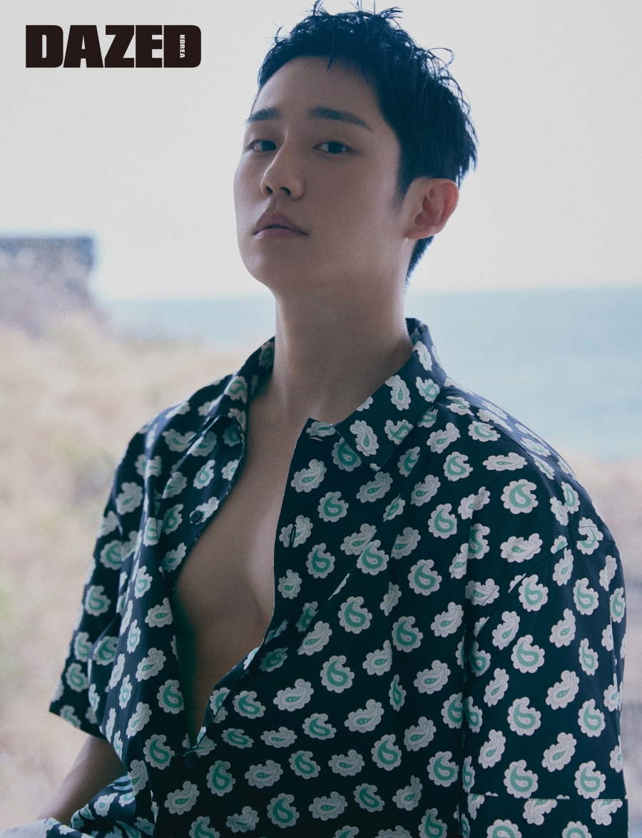 丁海寅《DAZED》時尚畫報公開