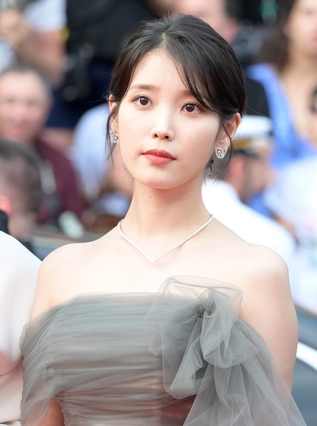 IU在《Broker》中首度挑戰媽媽的角色