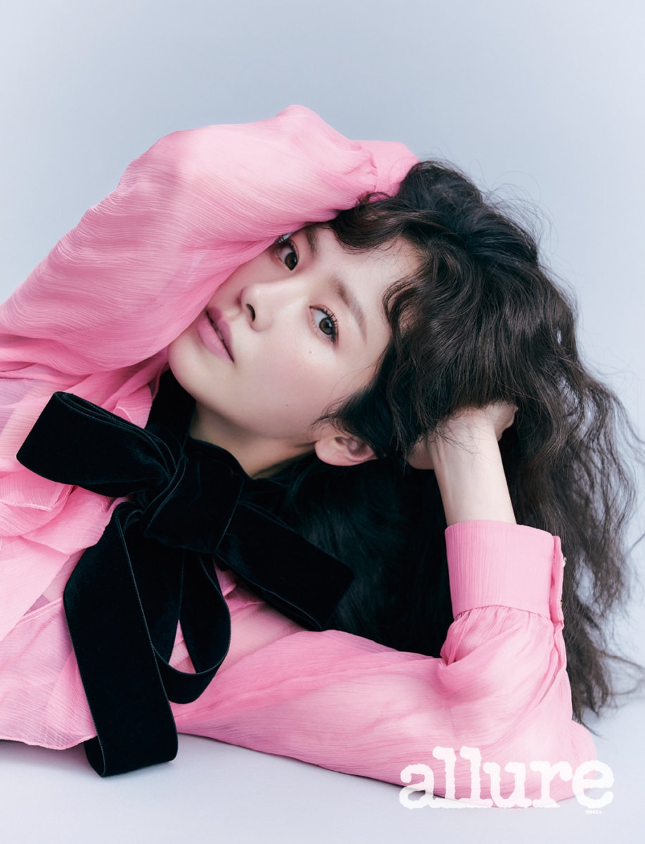 《allure》韓志旼時尚畫報公開