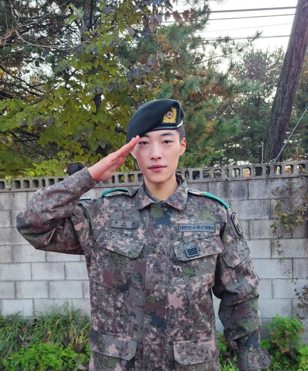 禹棹煥今年1月以陸軍身份退伍