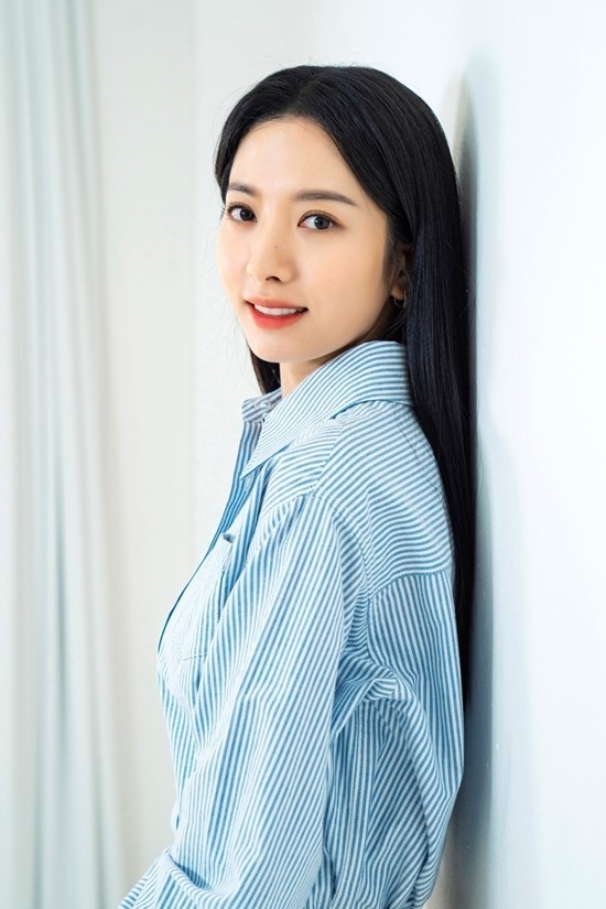 苞娜將飾演「李妍珠」