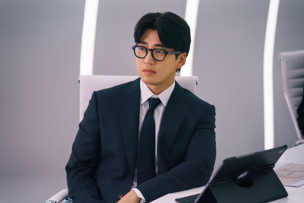 尹啟相飾演「五感」能力異於常人的車敏豪