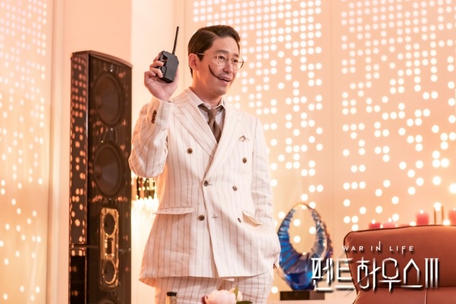 「變態反派」嚴基俊讓人氣的牙癢癢