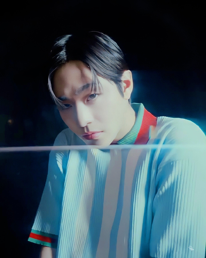 安孝燮《W Korea》時尚畫報公開