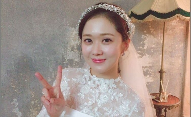 張娜拉6月宣布將與小六歲圈外男友結婚