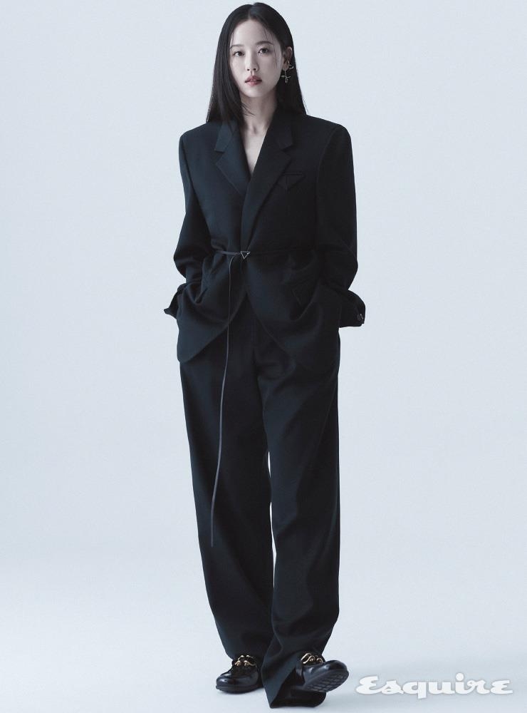 《esquire》姜漢娜畫報公開