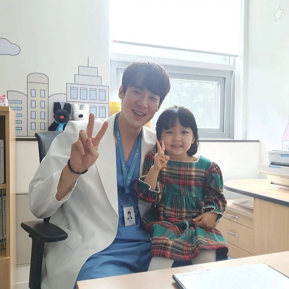 奇昭侑在《機智醫生生活2》飾演勝采