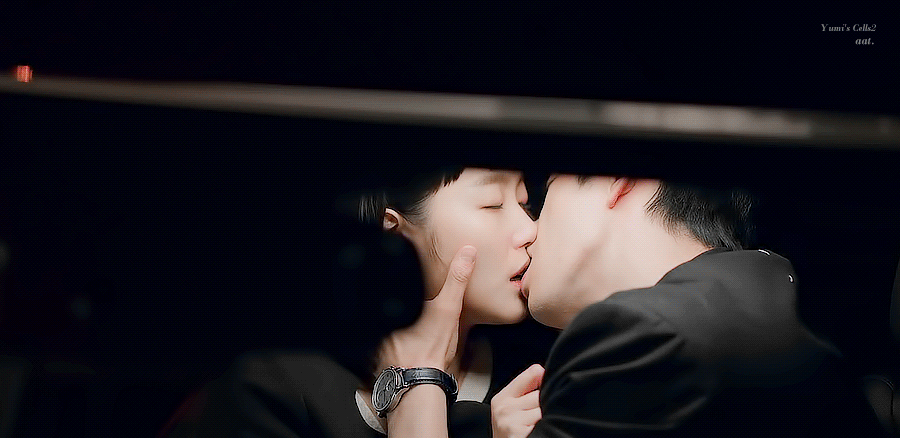 金高銀、朴珍榮車內火熱吻戲