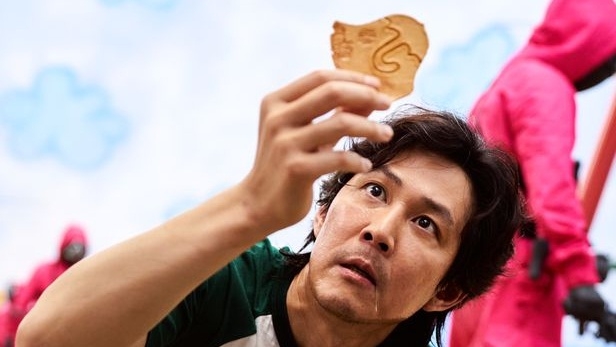 《魷魚遊戲》關卡：戳椪糖