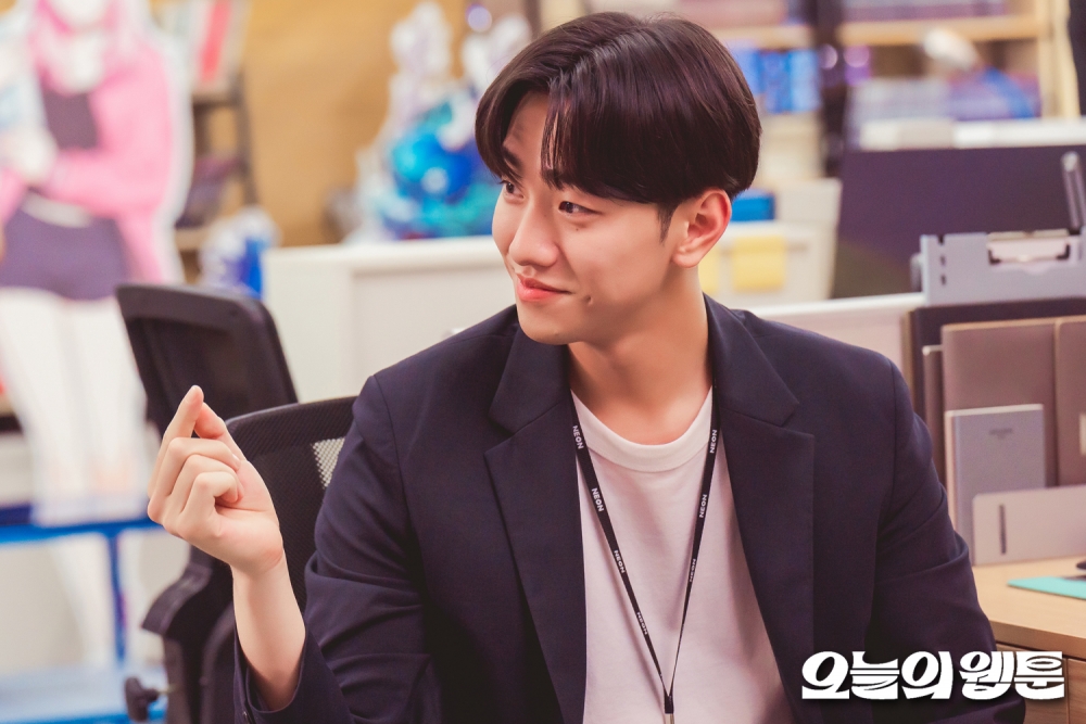 南潤壽飾演「具俊英」