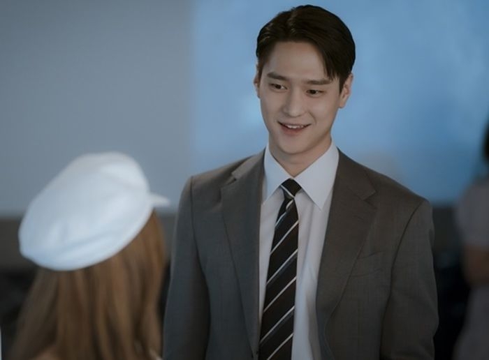 高庚杓飾演鄭智浩