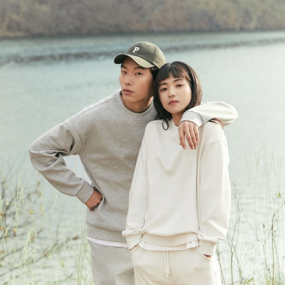 柳俊烈與金泰梨代言畫報