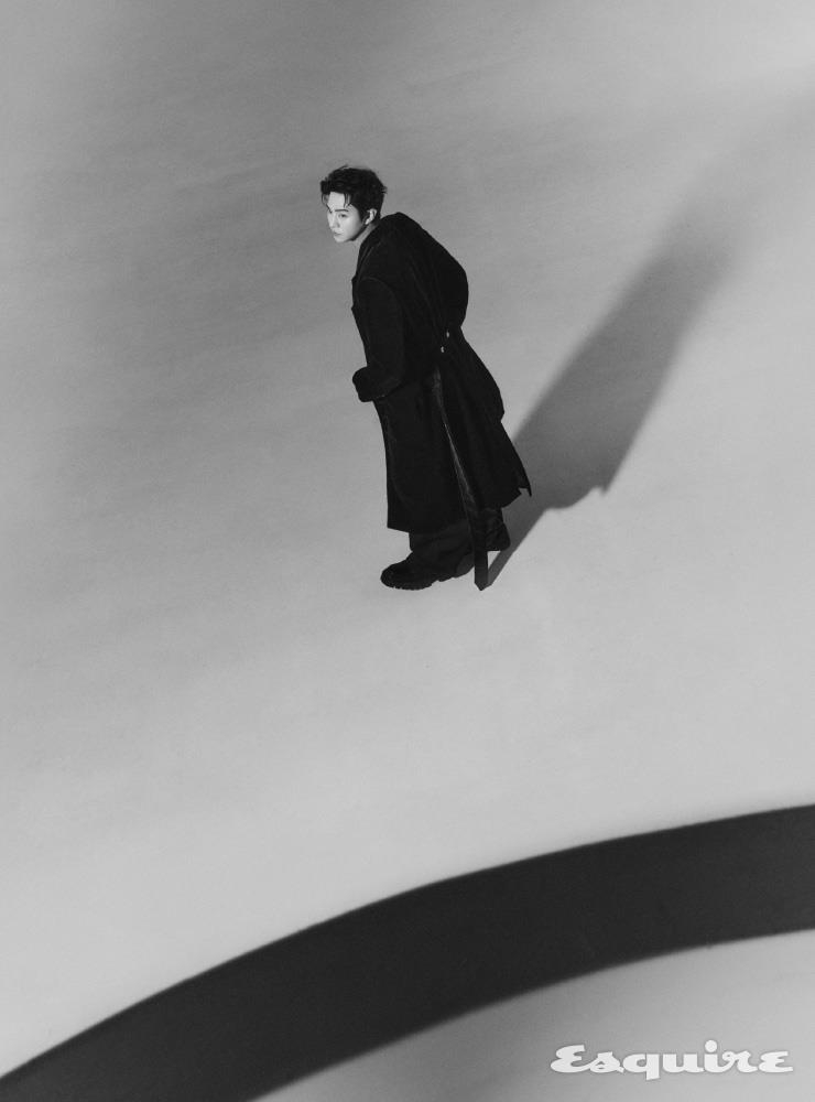 安孝燮《esquire》時尚畫報公開