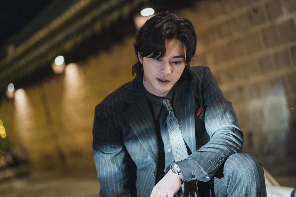 金智勳飾演大反派「朴泰宇」