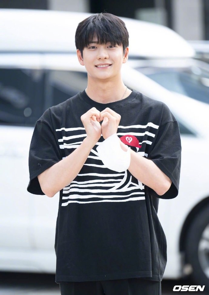 《非常律師禹英禑》殺青宴 姜泰伍