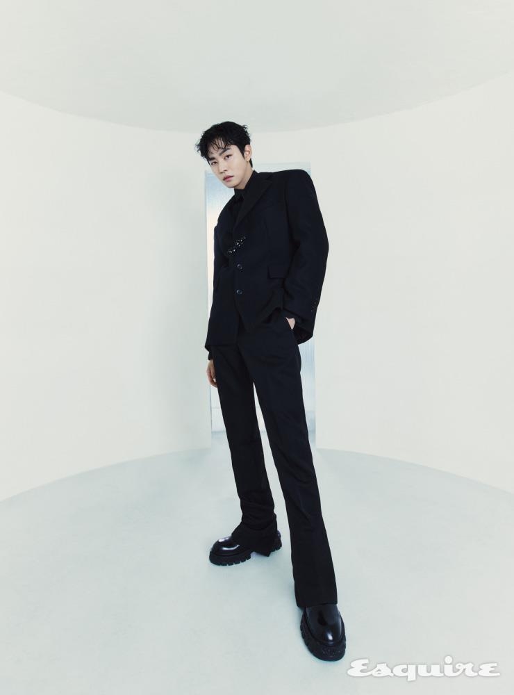 安孝燮《esquire》時尚畫報公開