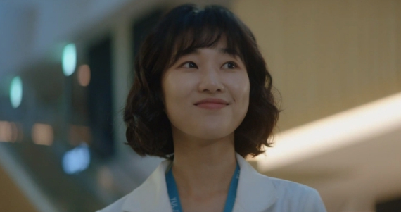 河允景《機智醫生生活》