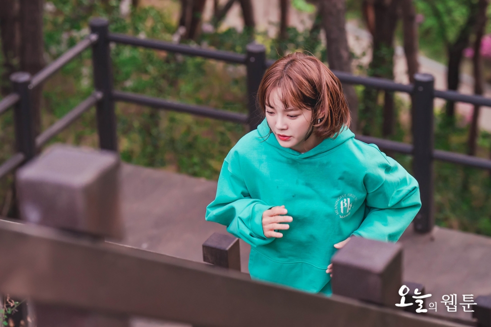 金世正飾演「溫心」