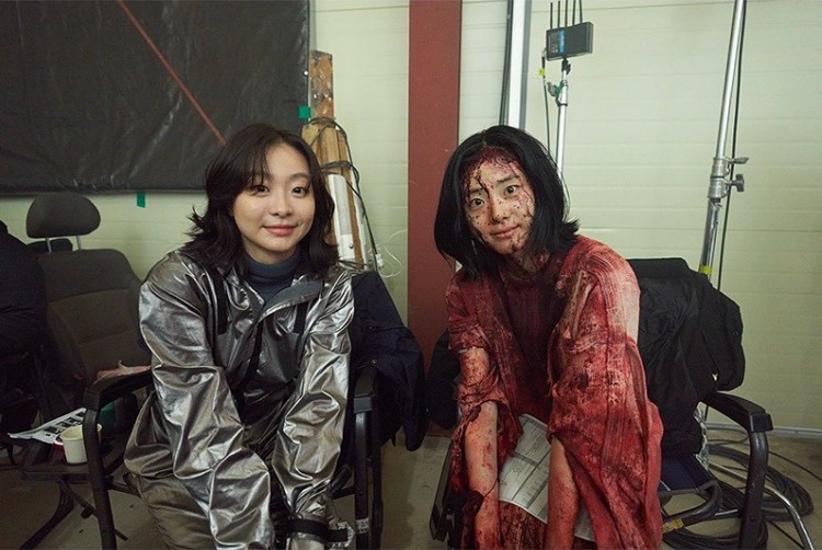 《魔女2》是將《魔女3》的內容提前製作