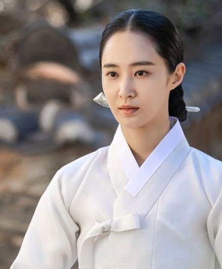 權俞利於《打包袱-盜取命運》中飾演火仁翁主