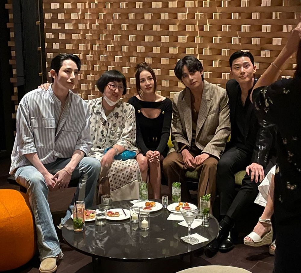 李洙赫、Dara、朴敘俊、金泰亨合照