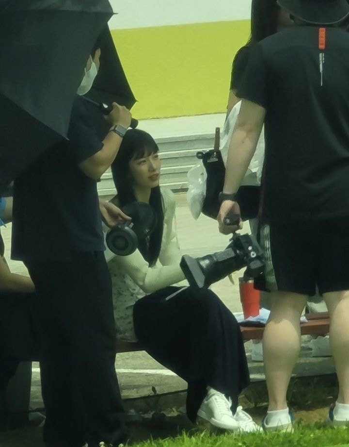 秀智新劇《愛上姐姐的理由》路透照