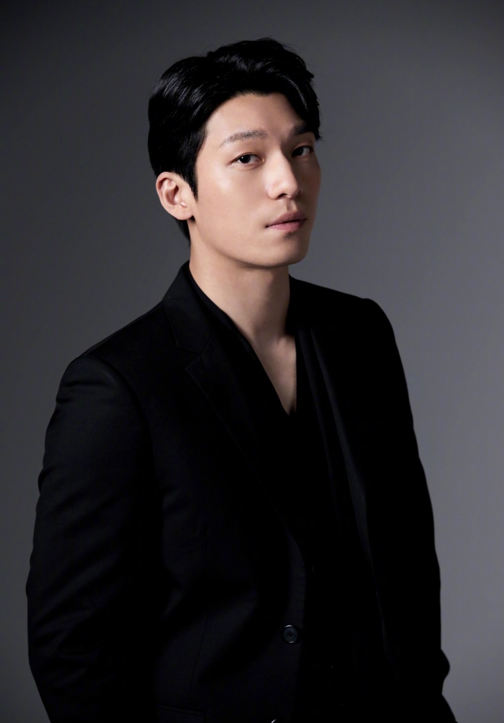 魏河俊飾演「崔道日」