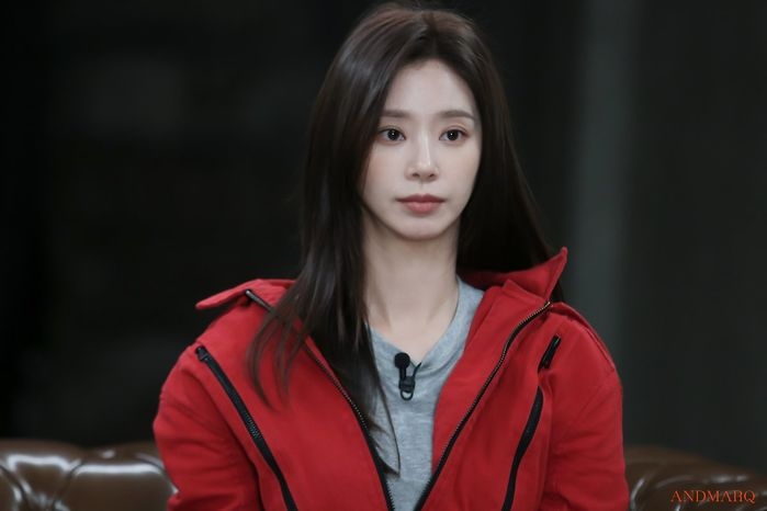 李主儐出演《紙房子:韓國篇》人氣爆紅