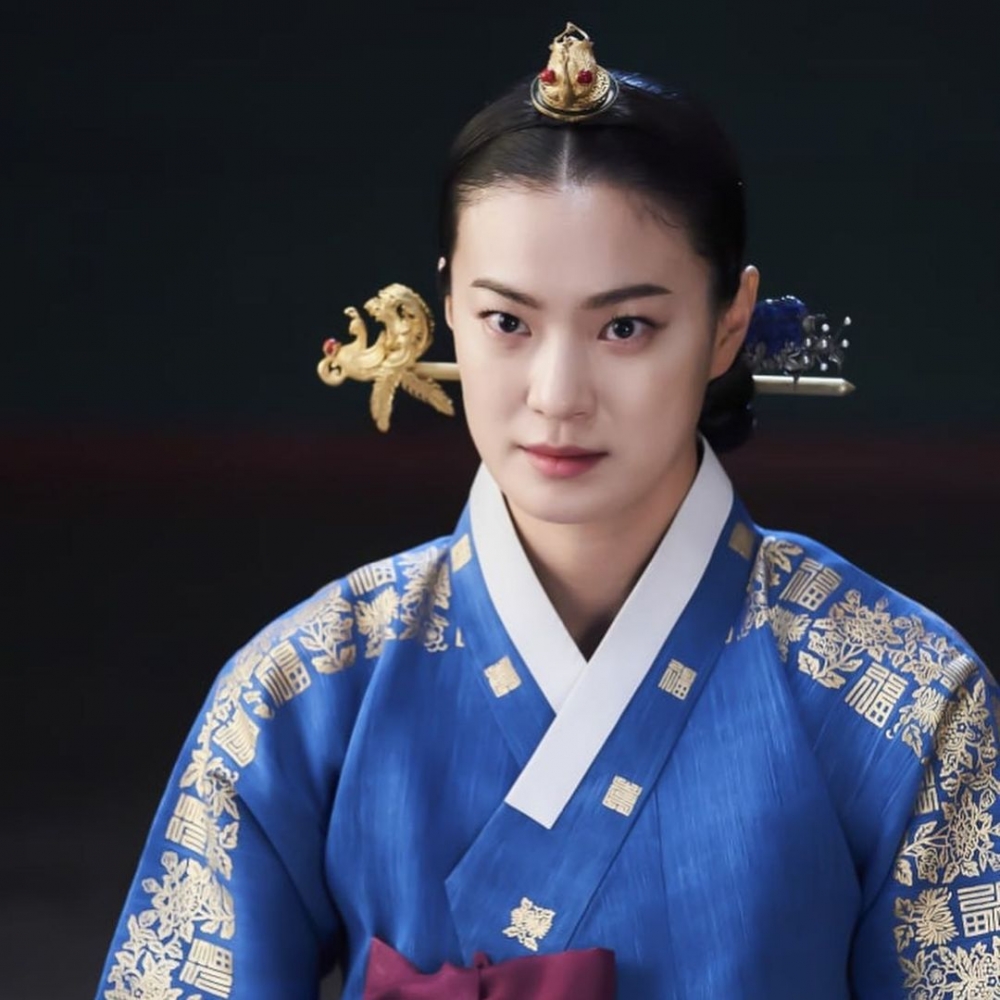 玉子妍在《王后傘下》中飾演滿腹權謀的黃貴人