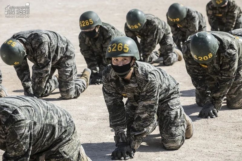 P.O參與海軍陸戰隊訓練