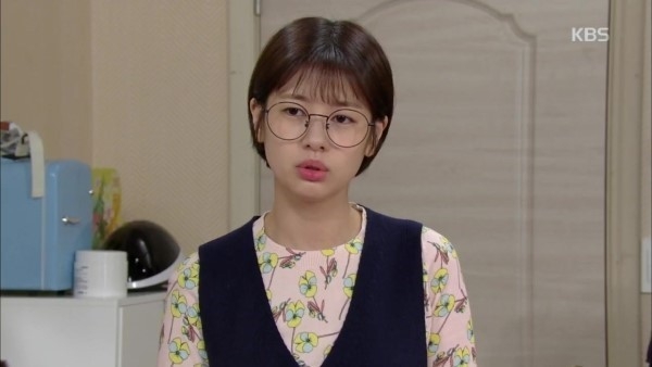 《爸爸好奇怪》