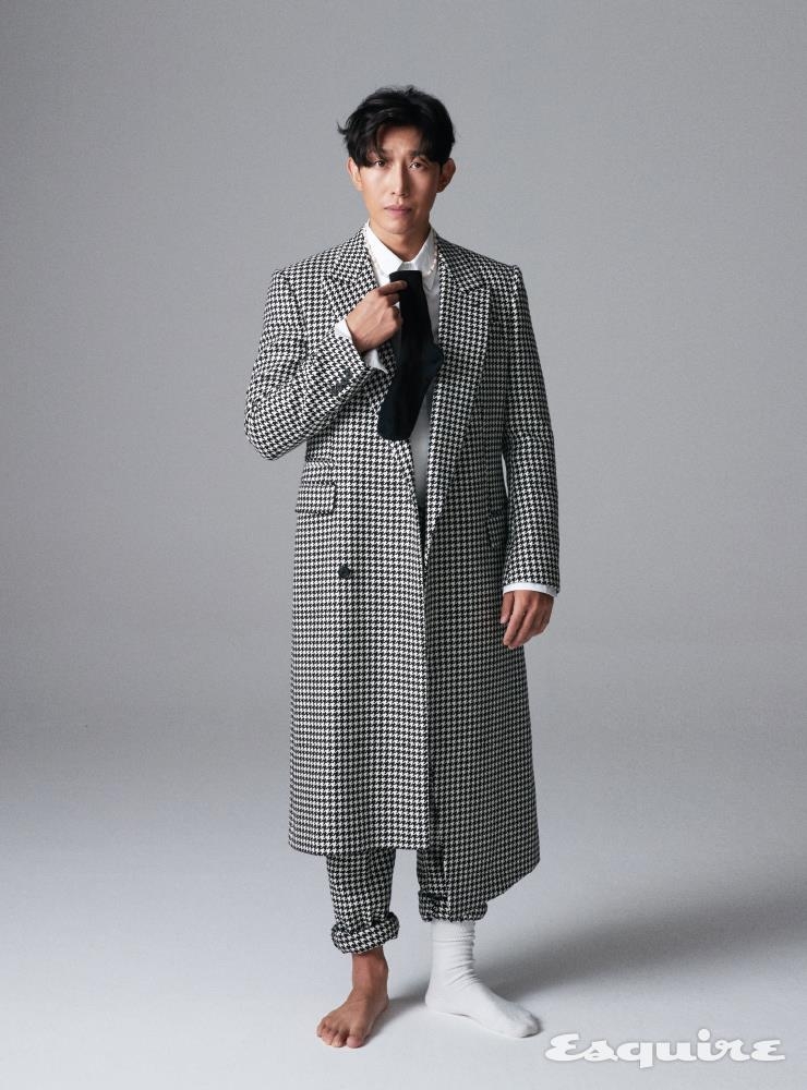 姜其永《Esquire》時尚畫報公開