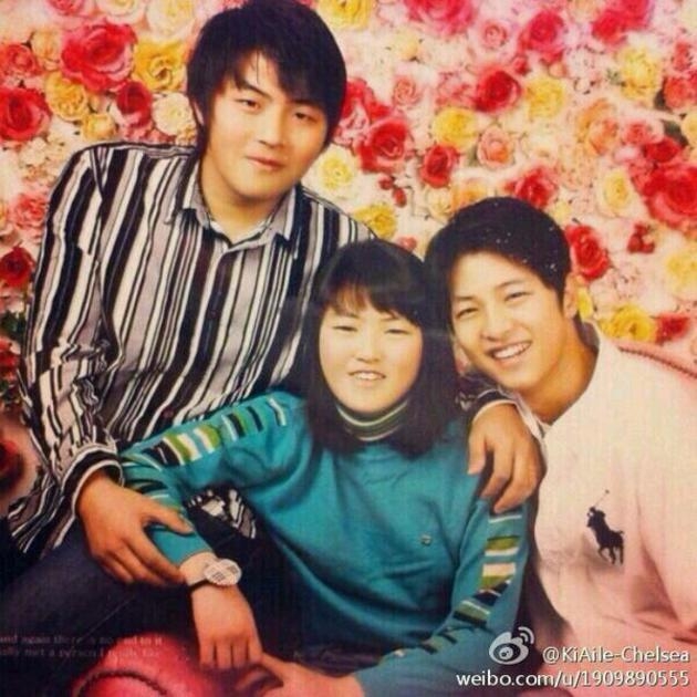 宋仲基與哥哥、妹妹的合照
