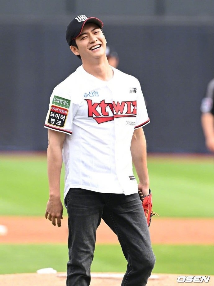 姜泰伍投歪露出可惜的表情