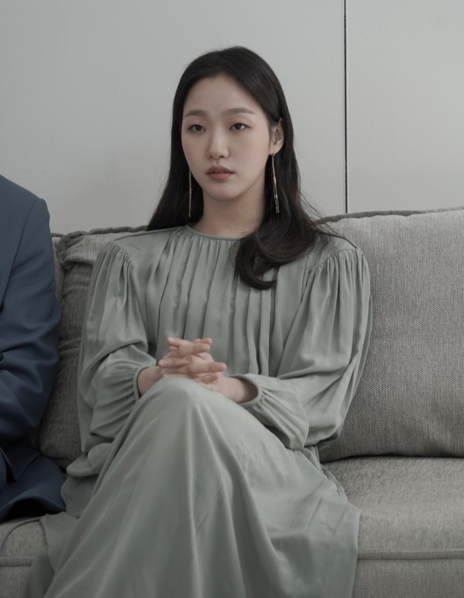 金高銀將飾演女巫