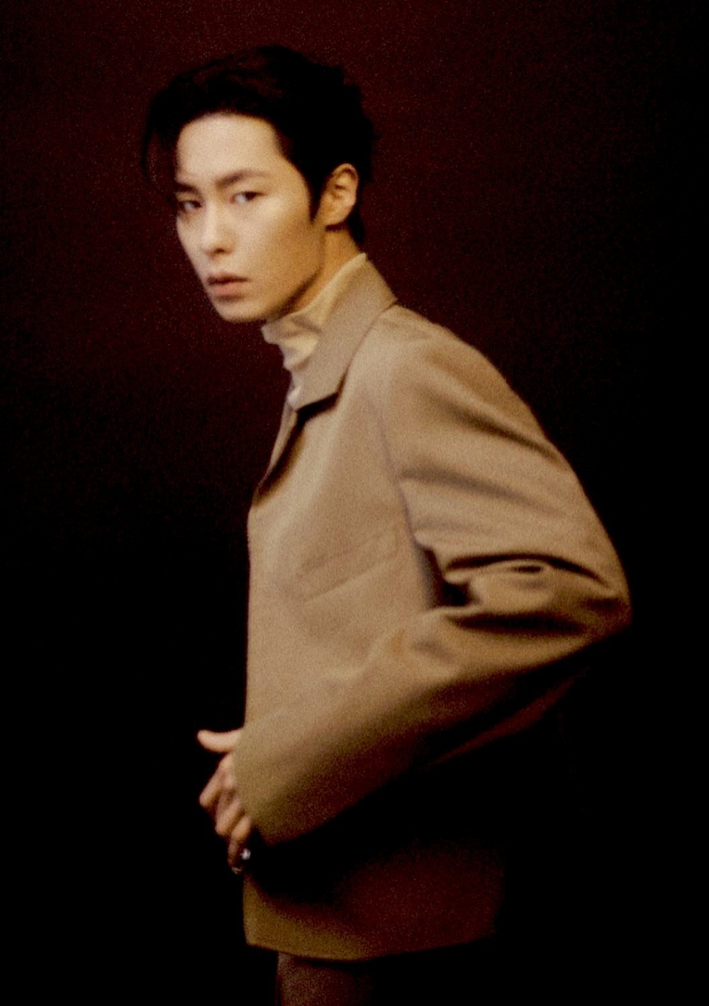 李宰旭為《Marie Claire》時尚雜誌拍攝畫報