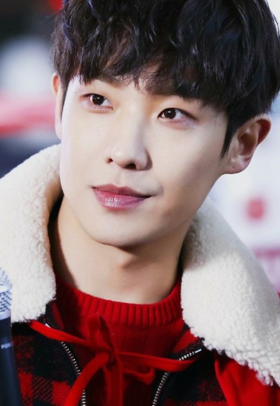 李準飾演黑幫出身的「閔道赫」