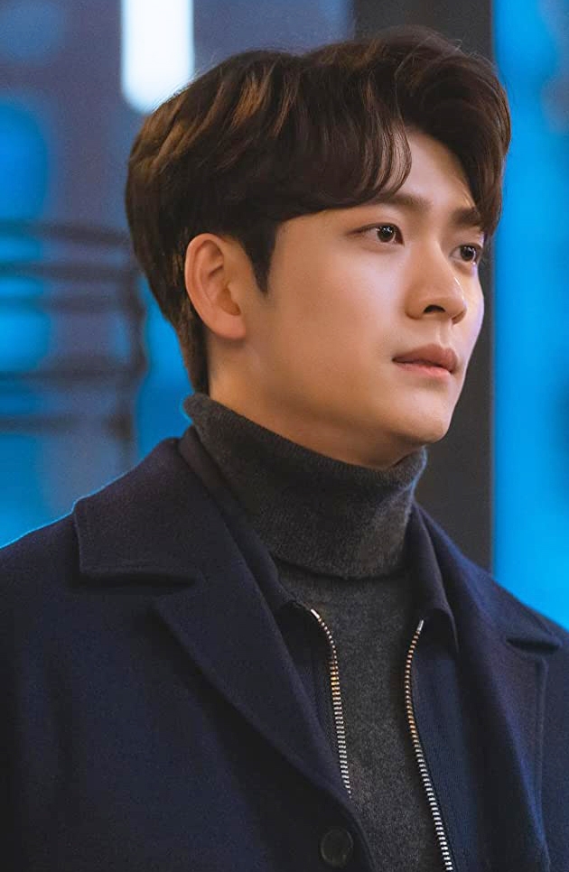 姜泰伍將在新電影中飾演刑警