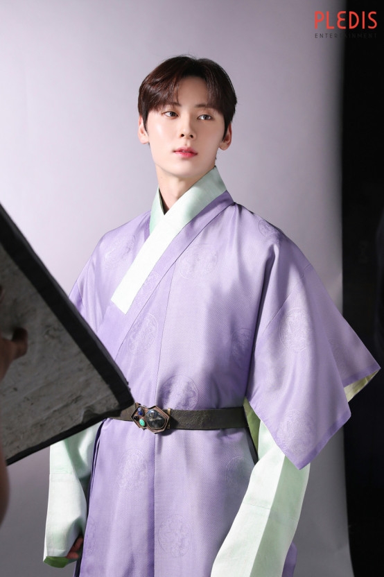 黃旼炫在《還魂》中飾演天才貴公子「徐律」