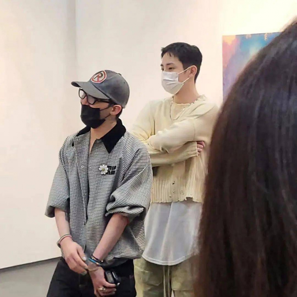 李洙赫、GD一起去看KIAF展覽