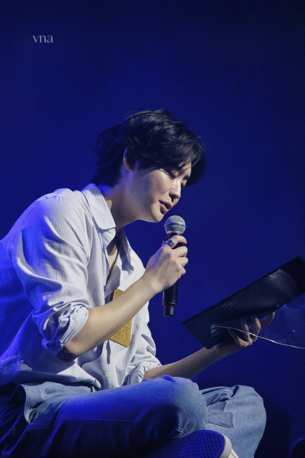 李鍾碩讀手寫信給粉絲