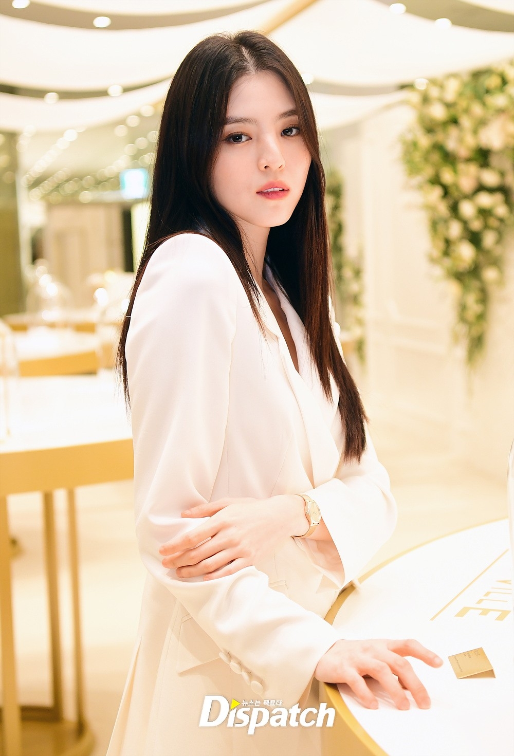 韓韶禧出席品牌活動美貌依舊