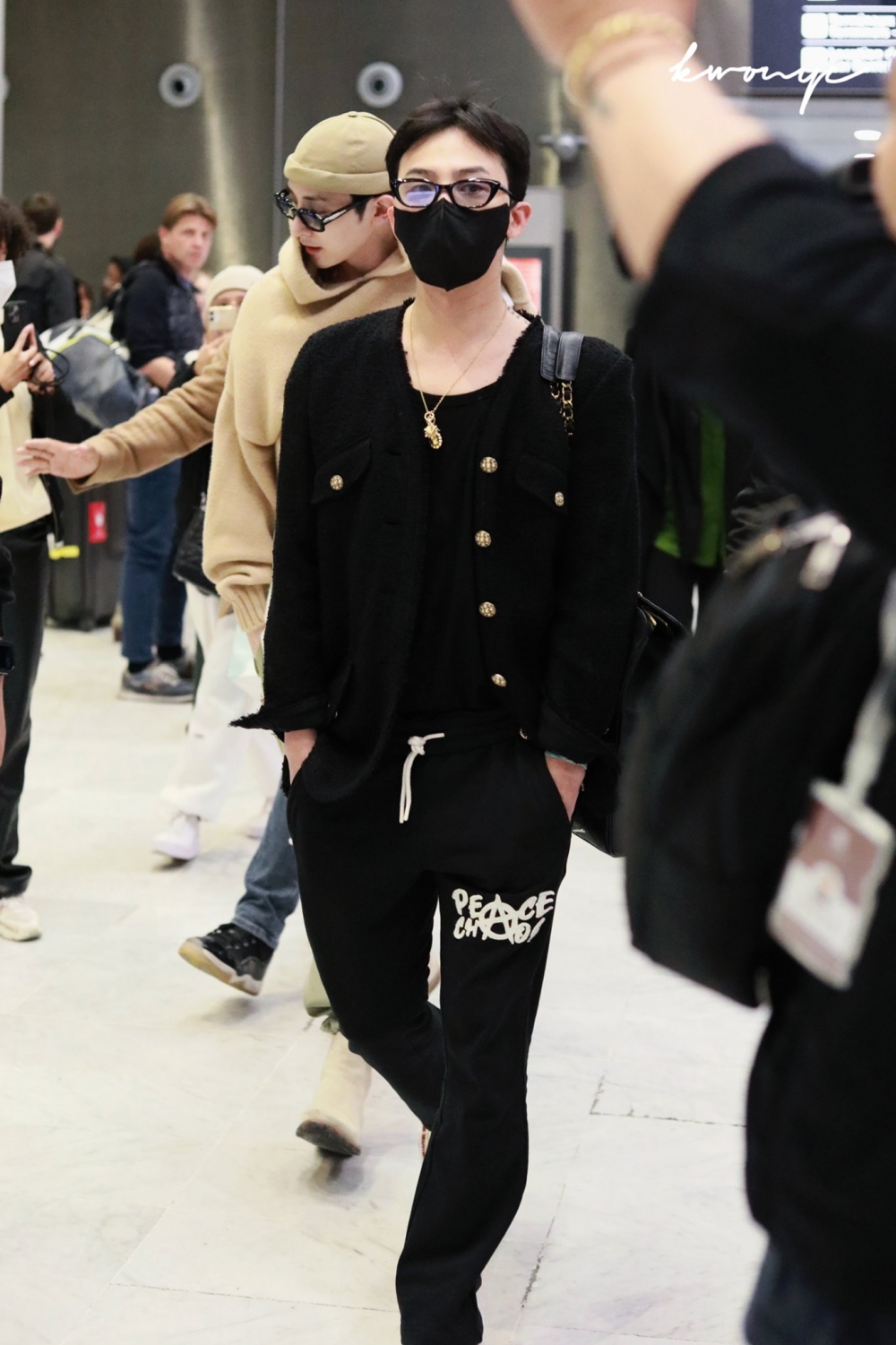 李洙赫、GD前往巴黎參加時裝秀