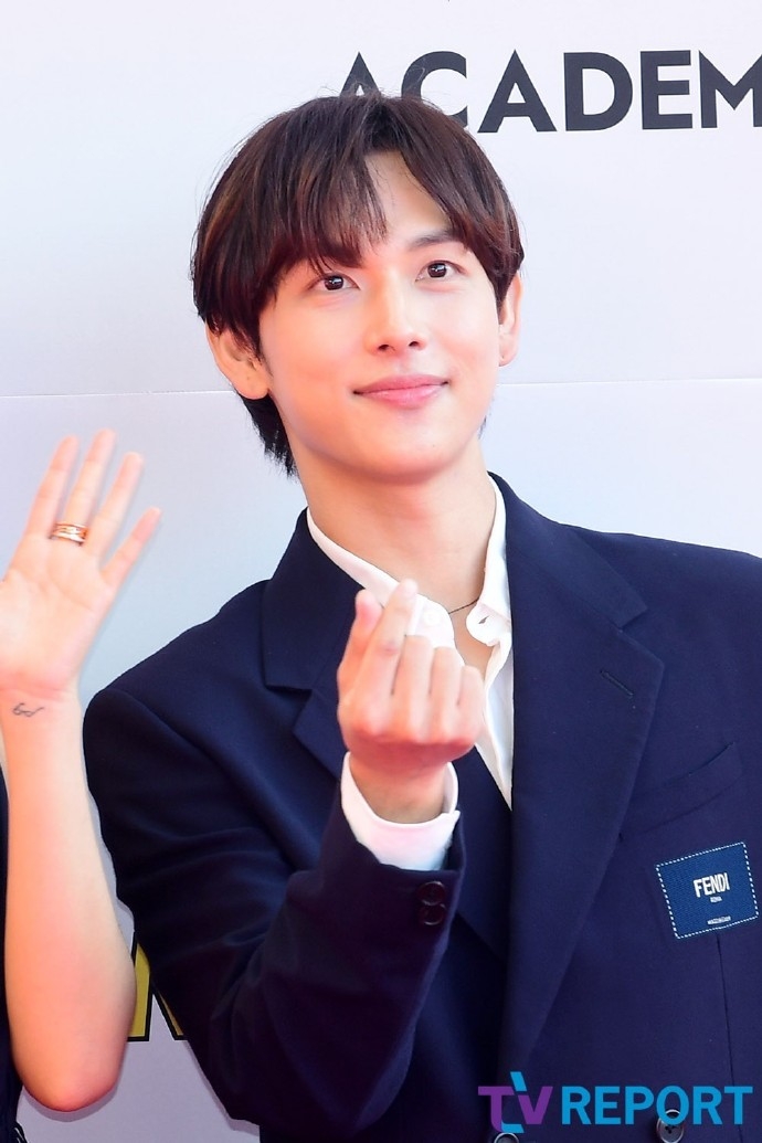 任時完出席釜山國際電影節亞洲內容大獎