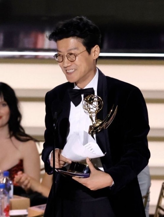 黃東赫導演發表的得獎感言在韓網引起熱議