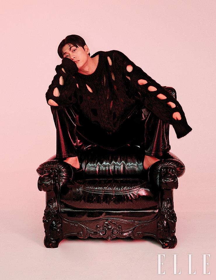 姜泰伍《ELLE KOREA》時尚畫報公開