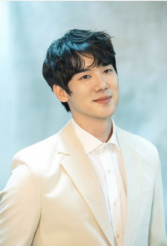 柳演錫飾演「河尚秀」