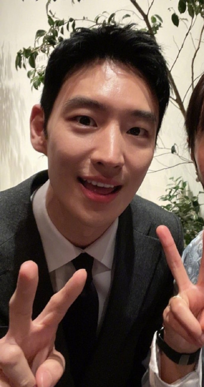 李帝勳也來到婚禮現場